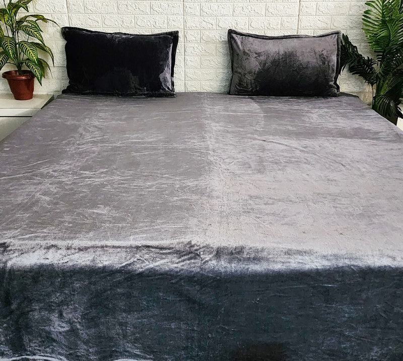 Drak Grey Colour Warm Bedsheet