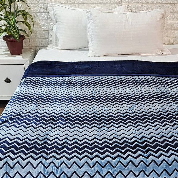 Royal Blue Zigzag Print Warm Duvet Cover