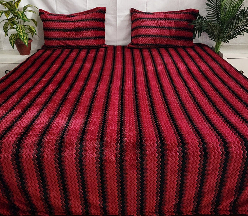 Red and Black Zigzag Pattern Warm Bedsheet