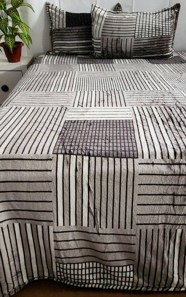 Check with Stripes Print Bedsheet