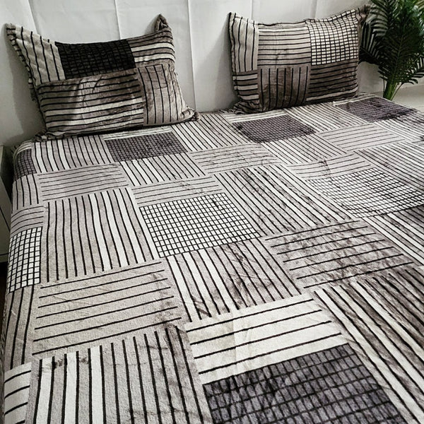 Check with Stripes Print Bedsheet