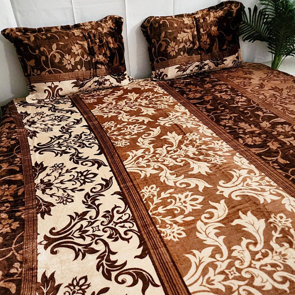 Artistic Love Warm Bedsheet